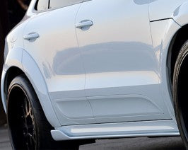 Artisan Spirits Black Label 20mm Front | 25mm Rear Over Fender Kit Porsche Macan Turbo 15-18